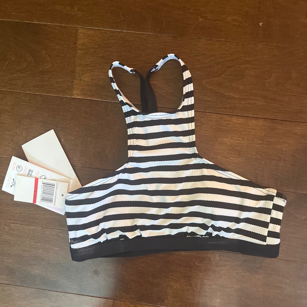 Activewear top